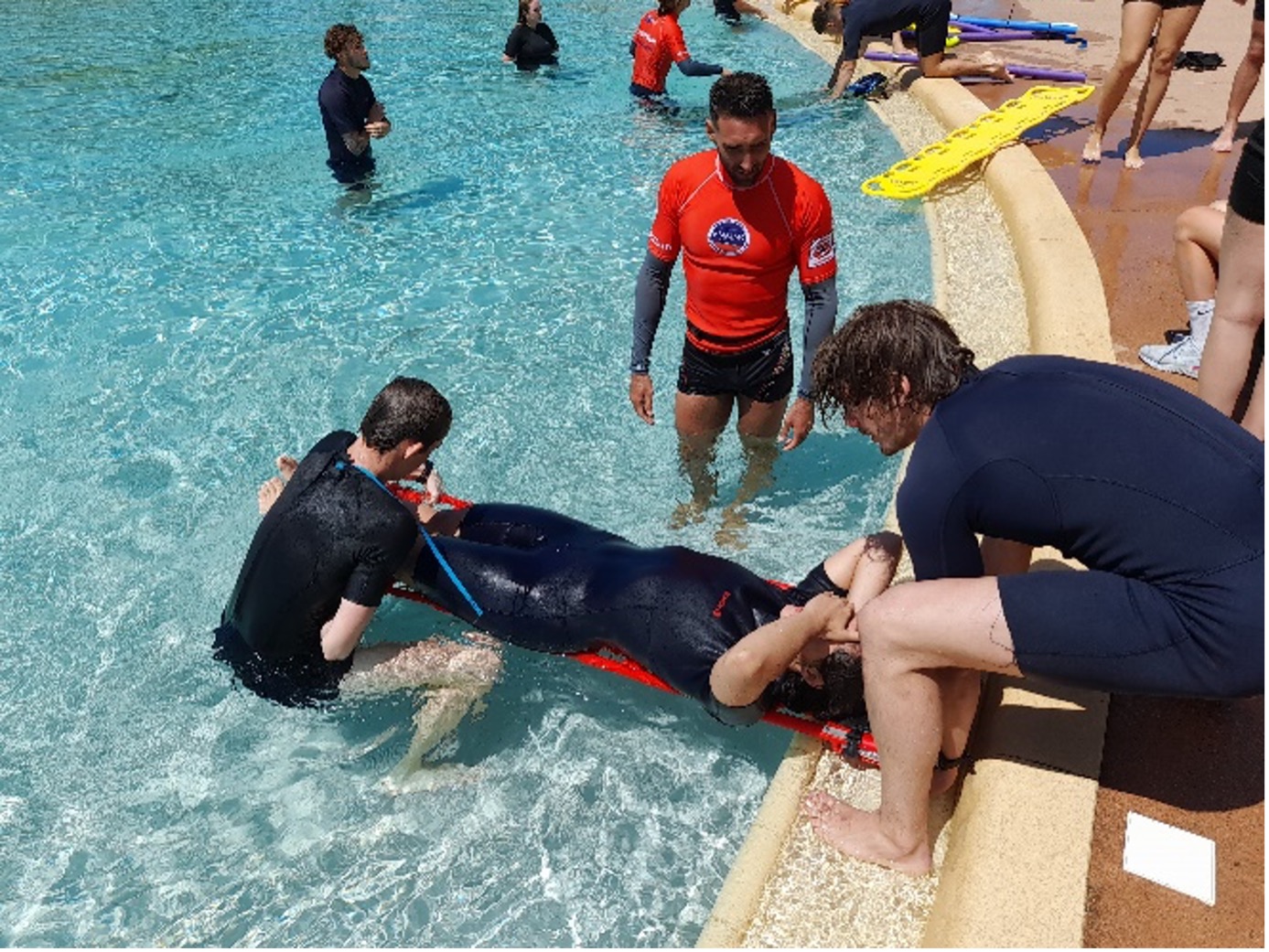 Formation Au Brevet National de Sécurité et Sauvetage Aquatique (BNSSA)